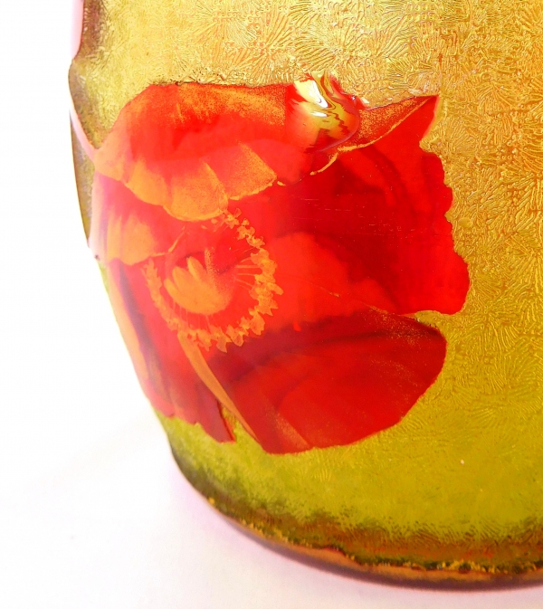 Seau à biscuits Art Nouveau en cristal de Baccarat multi-couches rouge, vert et or - vers 1900