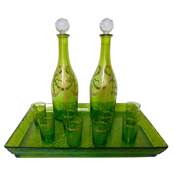 Service à liqueur en cristal de Baccarat vert chartreuse doré, étiquette papier