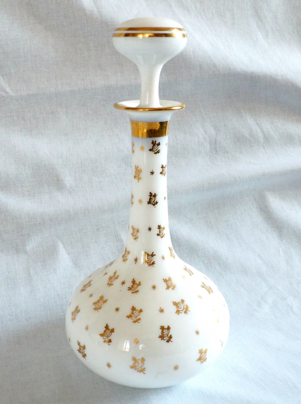Baccarat : opaline water set enhanced with fine gold, Napoleon III production circa 1860