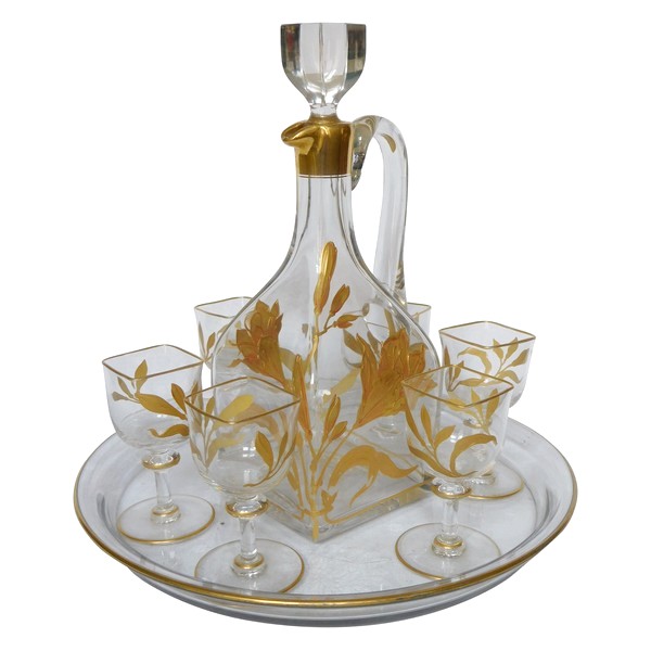 Baccarat crystal Art Nouveau port set enhanced with fine gold, original sticker