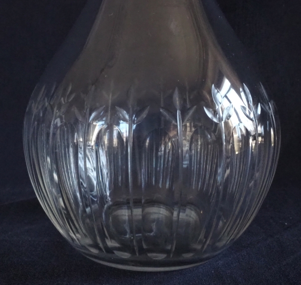 Service à porto en cristal de Baccarat taillé - modèle au décor Louis XVI