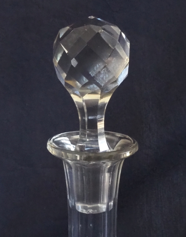 Service à porto en cristal de Baccarat taillé - modèle au décor Louis XVI