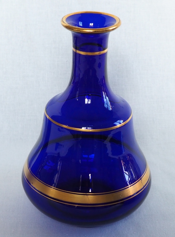 Service de nuit / verre d'eau en cristal de Baccarat bleu cobalt doré à l'or fin - Napoléon III