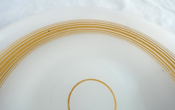 Baccarat - white opaline hot chocolate cup enhanced with fine gold - circa 1850