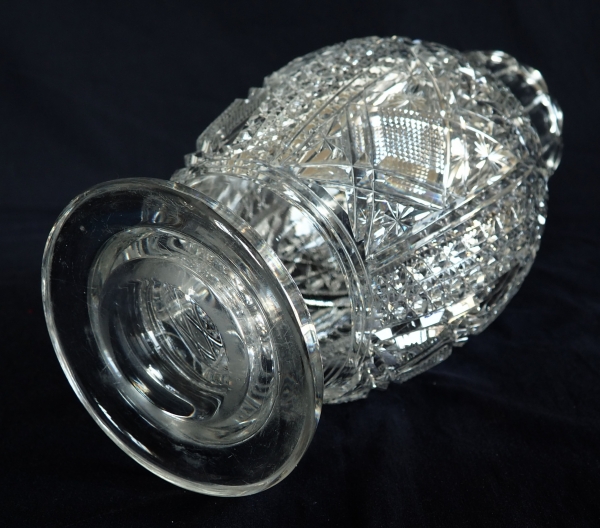 Spectacular Baccarat crystal vase - 35,2cm