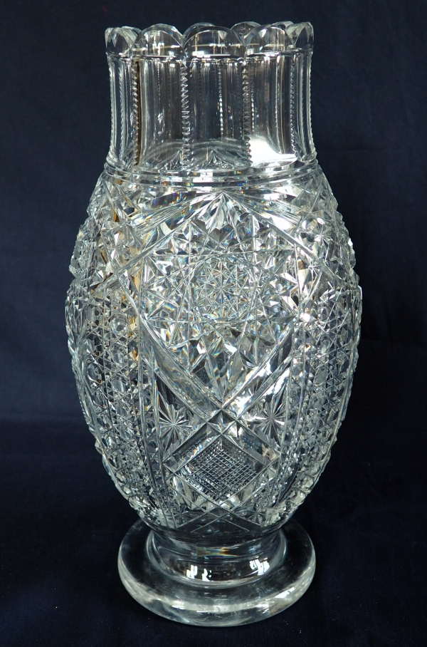 Spectacular Baccarat crystal vase - 35,2cm