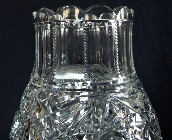Spectacular Baccarat crystal vase - 35,2cm