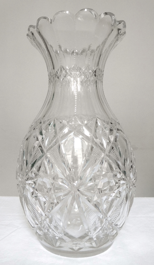 Tall Baccarat crystal vase, Lagny pattern - 44cm