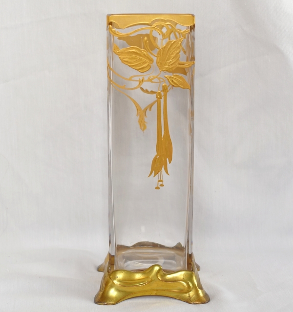 Baccarat crystal Art Nouveau vase enhanced with fine gold, ormolu frame, circa 1900