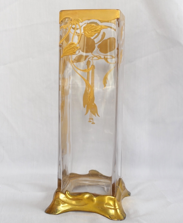 Baccarat crystal Art Nouveau vase enhanced with fine gold, ormolu frame, circa 1900