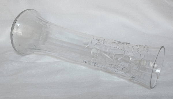 Grand vase en cristal de Baccarat taillé Art Nouveau circa 1900