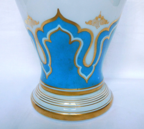 Baccarat : painted opaline crystal vase, 19th century production circa 1840 - 30cm