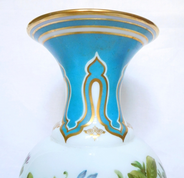 Baccarat : painted opaline crystal vase, 19th century production circa 1840 - 30cm