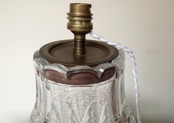 Spectacular Baccarat crystal vase / lamp