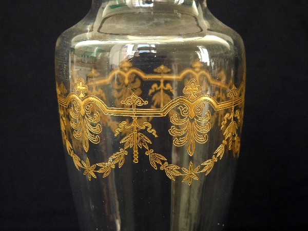 Vase en cristal de Baccarat gravé et doré, modèle Beauharnais