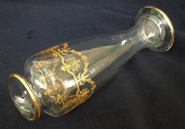 Vase en cristal de Baccarat gravé et doré, modèle Beauharnais