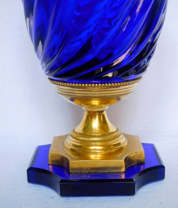 Vase du Creusot - verre bleu et bronze doré d'époque Louis XVI / début XIXe siècle