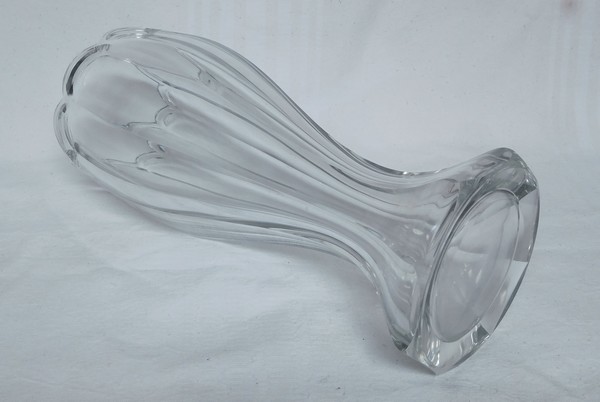 Elegant Baccarat crystal vase, Malmaison pattern, early 20th century 