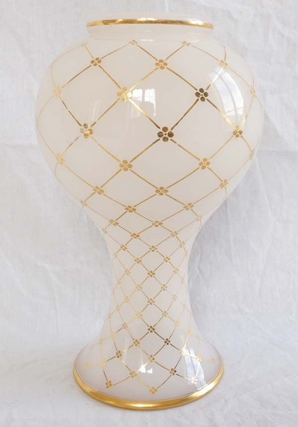 Baccarat white opaline vase enhanced with fine gold - mid 19th century