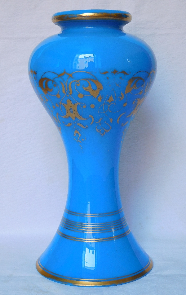 Vase en opaline bleue - cristal de Baccarat - doré à l'or fin, époque Napoléon III