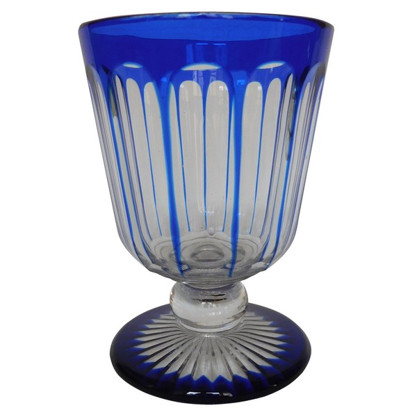 Verre en cristal de Baccarat ou Saint Louis overlay bleu cobalt, époque 1850-60