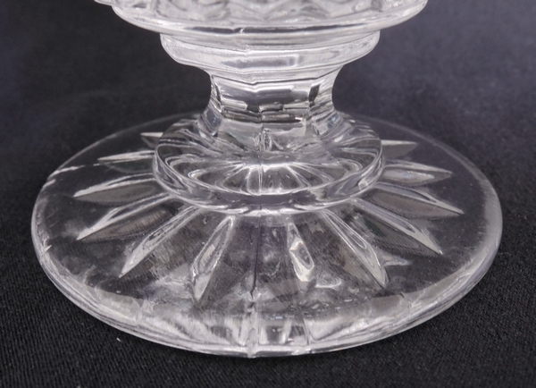 Baccarat crystal tooth glass, diamond-shaped moulded item (Marie-louise)