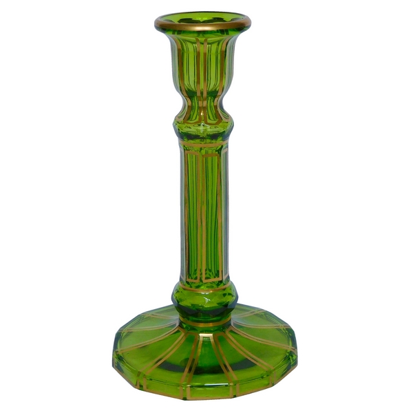 Bougeoir en cristal de Baccarat vert, modèle Cannelures rehaussé de filets or, étiquette papier d'origine