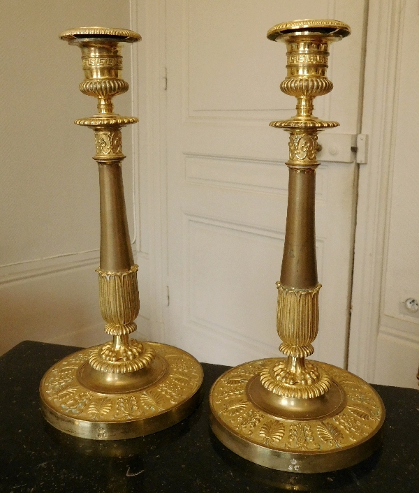 Claude Galle pour le Palais de Saint-Cloud : paire de flambeaux en bronze doré, époque Empire