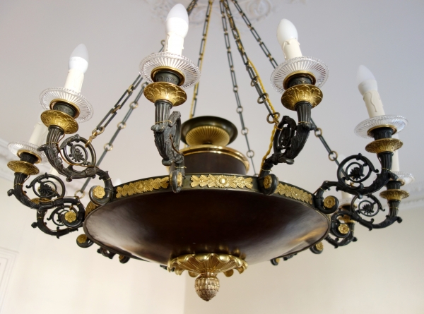 Large Empire patinated bronze and ormolu chandelier, 12 lights, early 19th century circa 1830