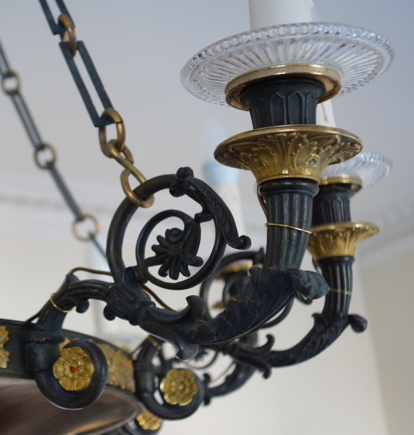 Large Empire patinated bronze and ormolu chandelier, 12 lights, early 19th century circa 1830