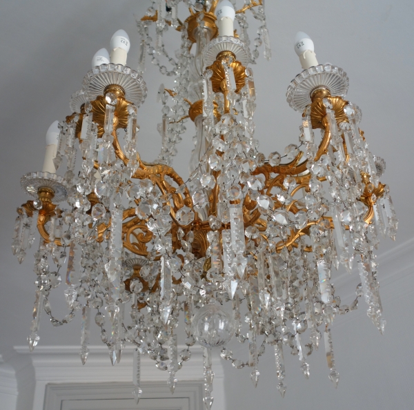 Louis XVI style Baccarat crystal and gilt bronze (ormolu) chandelier, 12 lights, late 19th century production