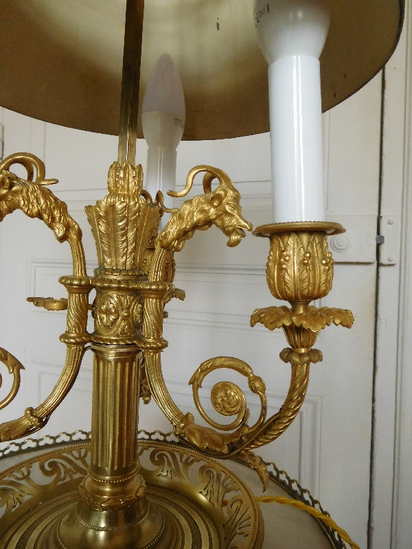 Lampe Bouillotte En Bronze Ciselé Et Doré De Style Louis XVI Modèle Aux Chèvres