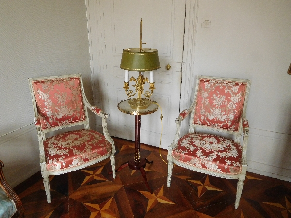 Ormolu Louis XVI style bouillotte lamp - France, late 19th century