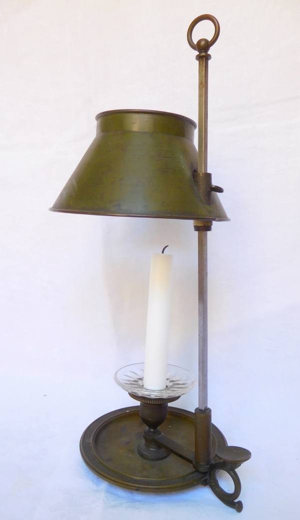 Patinated bronze lamp for a bedside table, 19th century