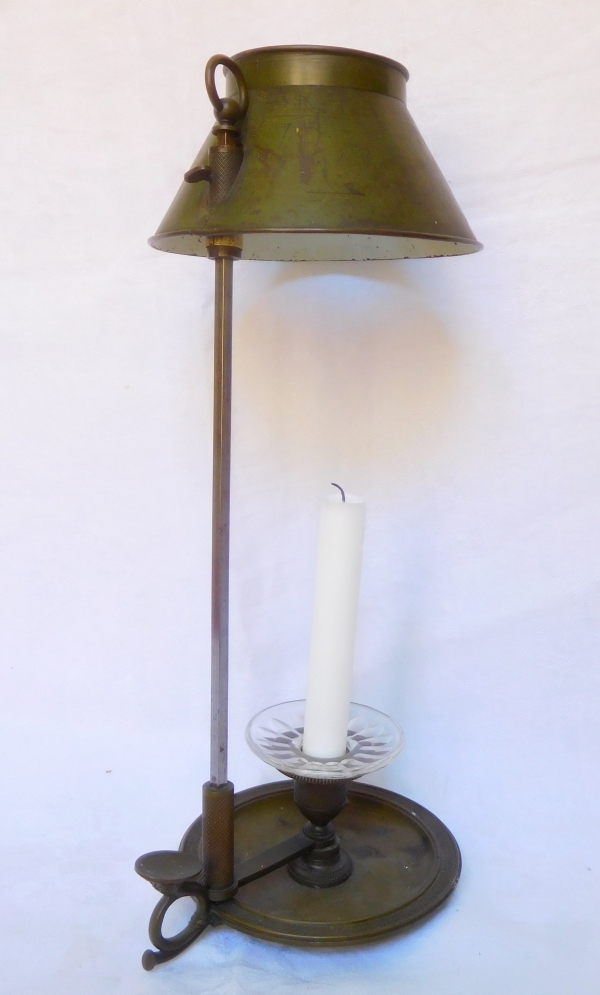 Patinated bronze lamp for a bedside table, 19th century