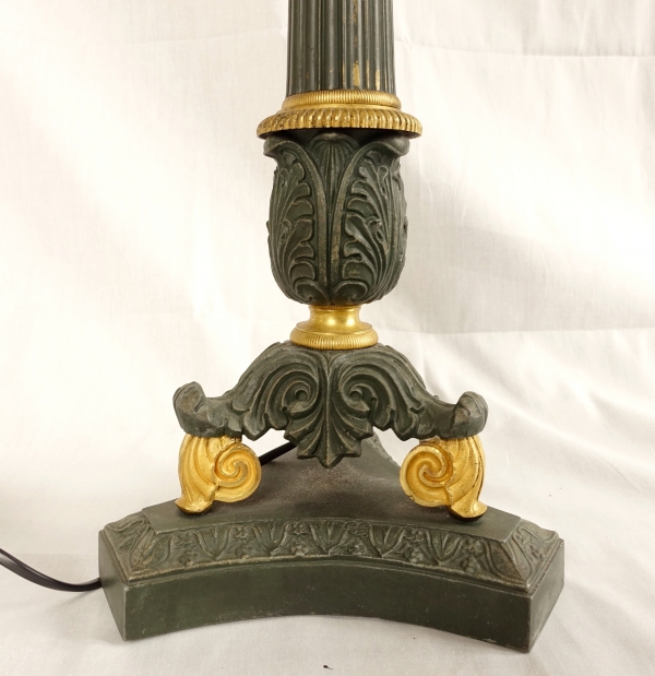 Grande lampe de bureau Empire en bronze patiné et doré - époque Restauration - 50cm