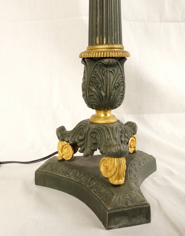 Grande lampe de bureau Empire en bronze patiné et doré - époque Restauration - 50cm
