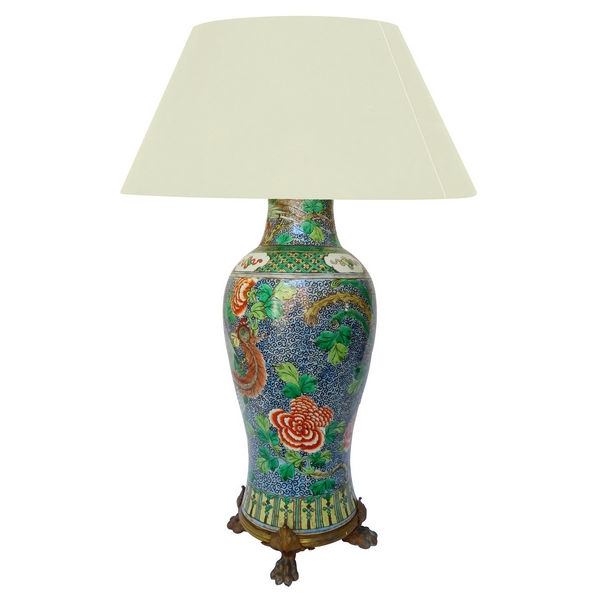 Grande potiche lampe en porcelaine de Chine famille verte, époque Qianlong