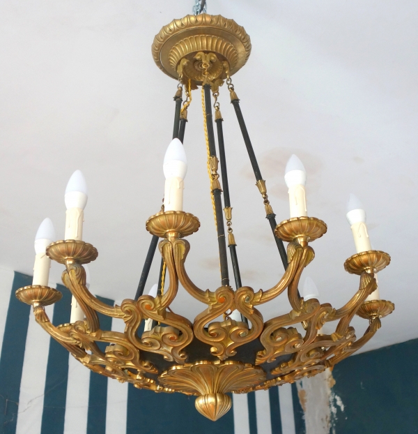 Large 10 lights patinated bronze & ormolu chandelier, 19th century circa 1840