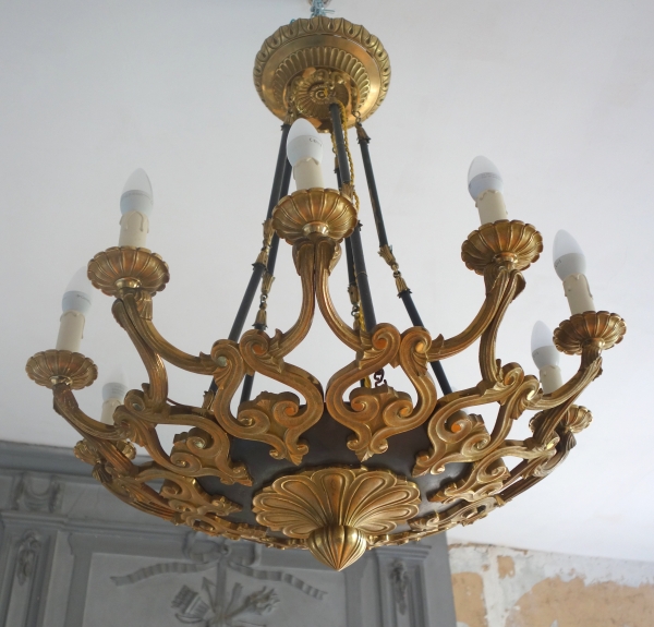 Large 10 lights patinated bronze & ormolu chandelier, 19th century circa 1840