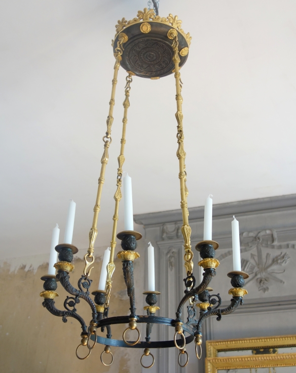 Empire ormolu and patinated bronze 8-lights chandelier, early 19th century