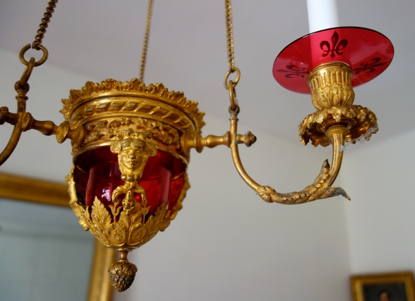 Lustre en bronze doré et cristal rouge d'époque XIXe - lampe de sanctuaire