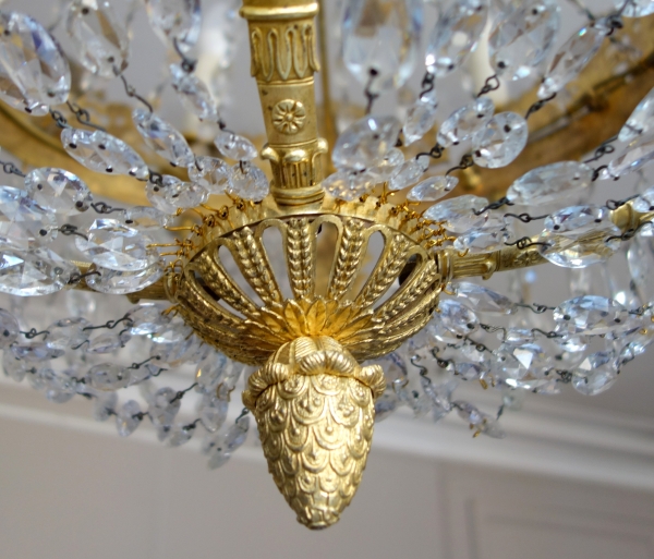 Grand lustre corbeille en cristal et bronze doré au mercure, époque Empire, 8 feux