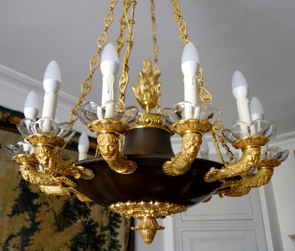 Large Empire chandelier, ormolu and patinated bronze - 12 lights - France circa 1830