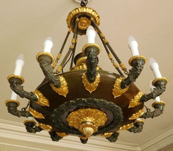 Large Empire chandelier, ormolu and patinated bronze - 12 lights - France circa 1820