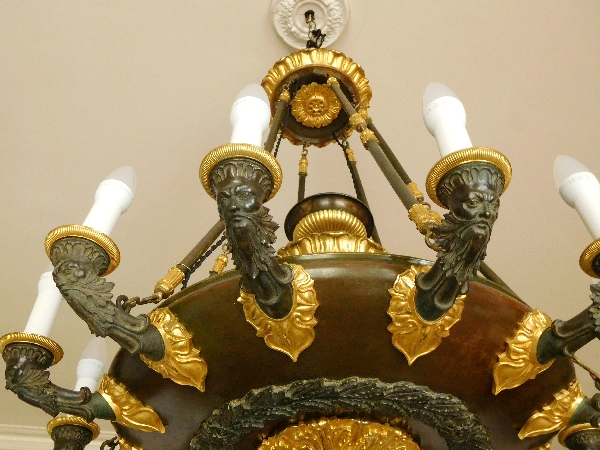 Large Empire chandelier, ormolu and patinated bronze - 12 lights - France circa 1820