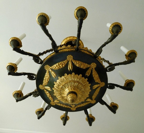 Large Empire chandelier, ormolu and patinated bronze - 12 lights - France circa 1810