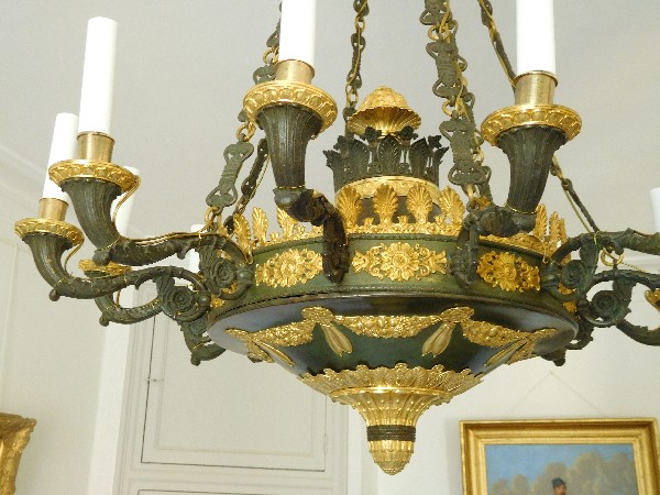 Large Empire chandelier, ormolu and patinated bronze - 12 lights - France circa 1810