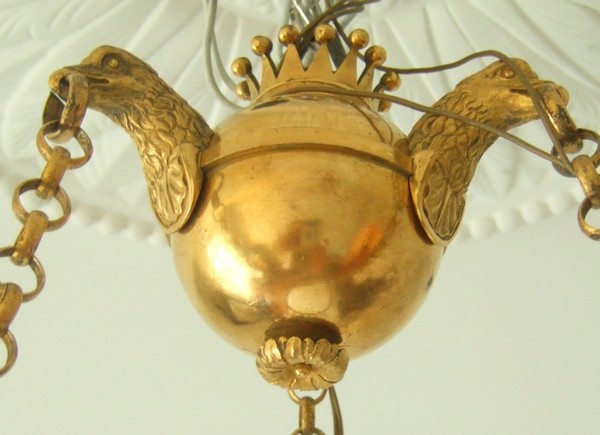 Lustre Empire en bronze ciselé et doré au mercure, aux sphinges, aigles et couronne comtale