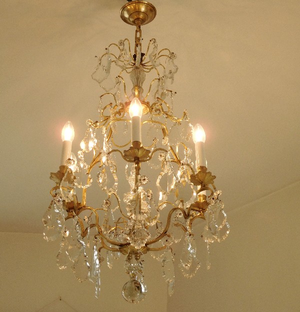 Baccarat Louis XV style chandelier, 6 lights, cut crystal pendants